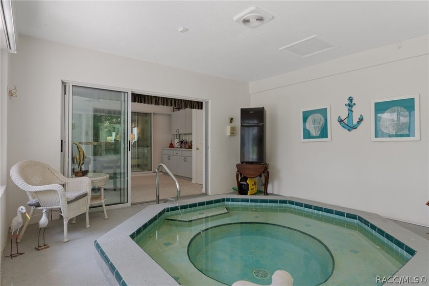 Custom 3 bedroom home with spa designed for entertaining family - photo 32