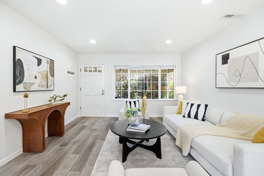 Welcome to this beautifully updated, east-facing single-story - photo 6