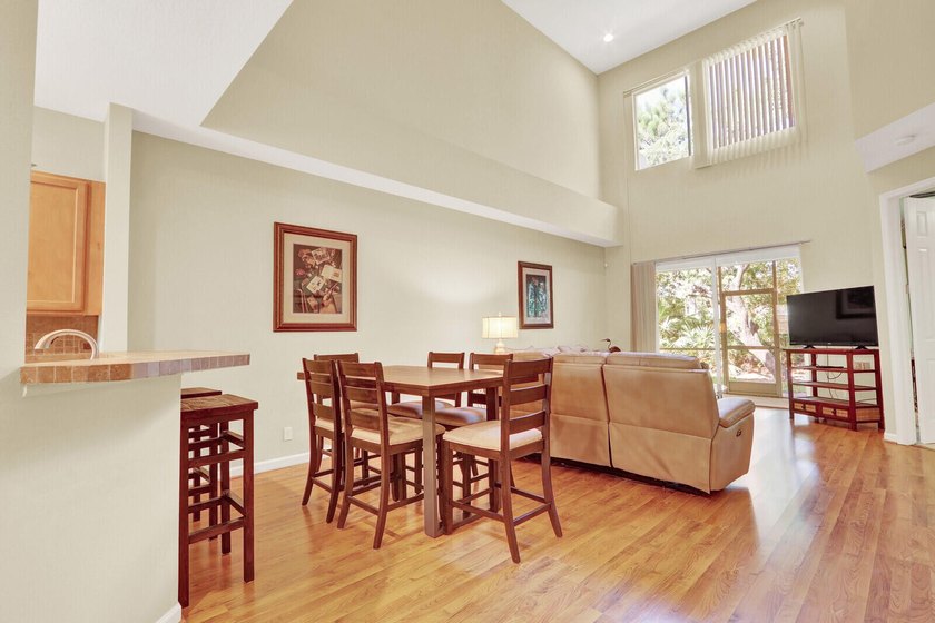 Welcome to this beautifully designed 3-bedroom + den/office - photo 8