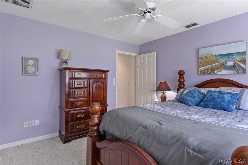 Custom 3 bedroom home with spa designed for entertaining family - photo 48