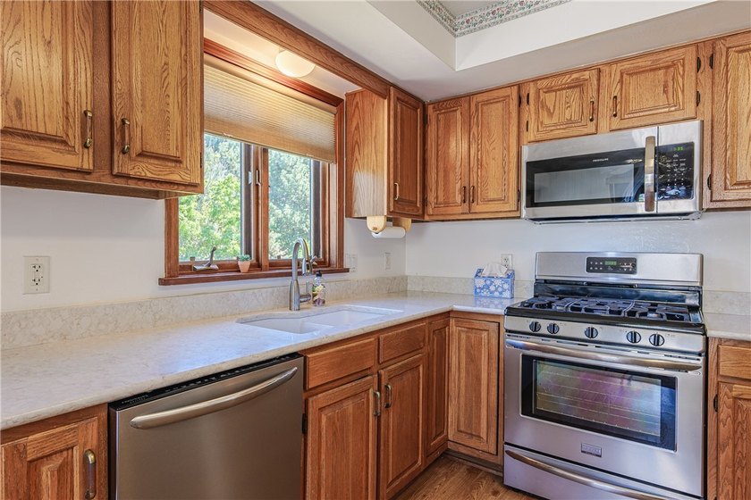 Welcome to this pristine colonial home located in Webster. There - photo 22