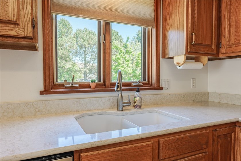 Welcome to this pristine colonial home located in Webster. There - photo 23