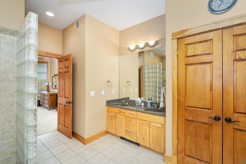 Welcome to your stunning new home, meticulously designed by - photo 41