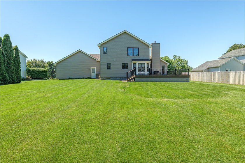 Welcome to this pristine colonial home located in Webster. There - photo 46