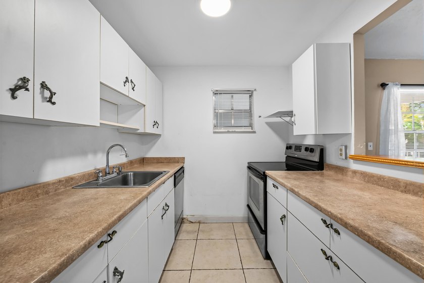 No minimum down payment required! All milestone inspections have - photo 5