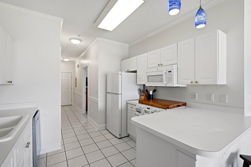 Welcome to 4864 Carnation Circle #203 in the desirable Magnolia - photo 14