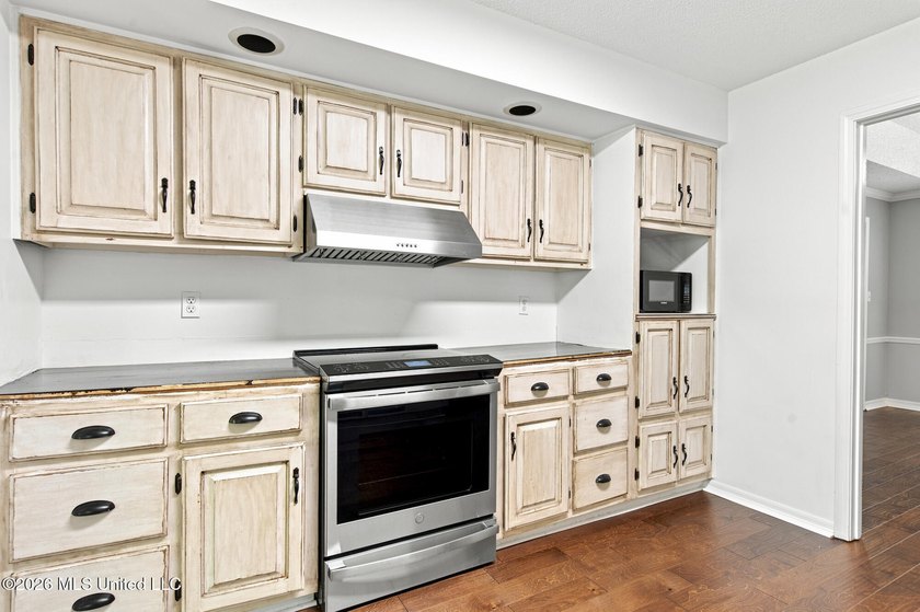 Nestled on nearly half an acre in one of Downtown Ocean Springs' - photo 16