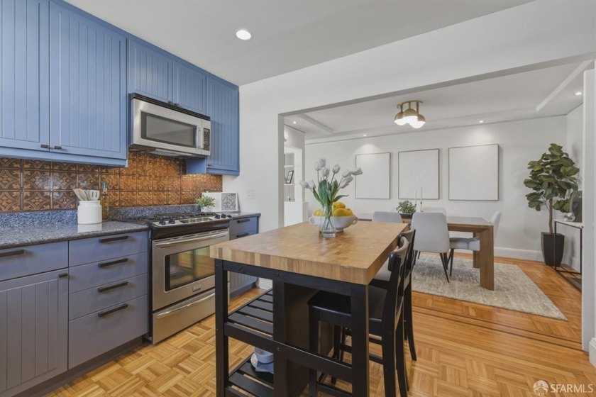 Welcome home to this Sunnyside gem with sweeping city views! - photo 19