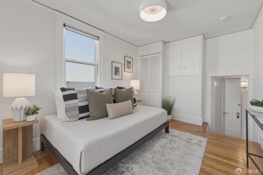 Welcome home to this Sunnyside gem with sweeping city views! - photo 22