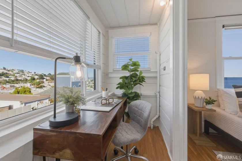 Welcome home to this Sunnyside gem with sweeping city views! - photo 24
