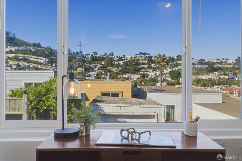 Welcome home to this Sunnyside gem with sweeping city views! - photo 26