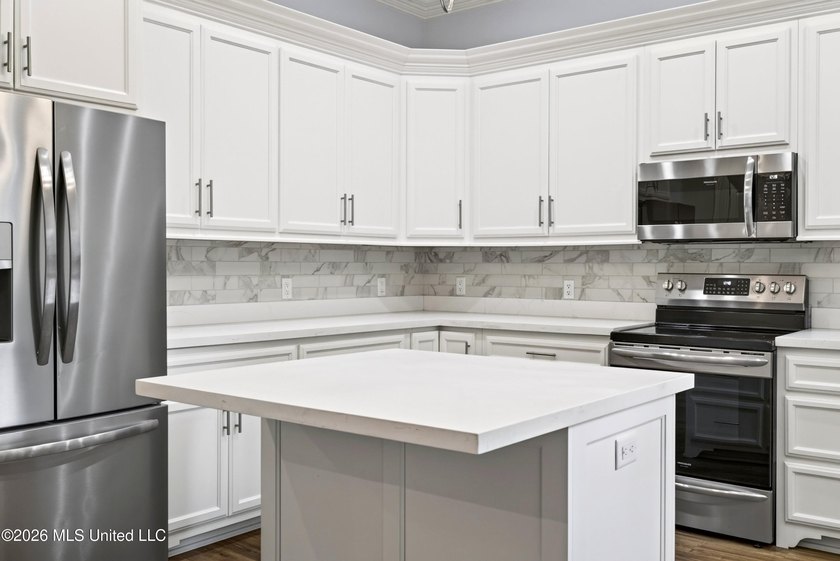 HERE'S YOUR CHANCE TO LIVE IN THE MUCH DESIRED BEAUX VUE - photo 7