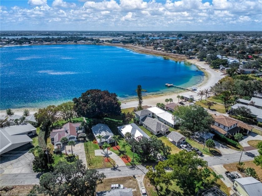 Experience the ultimate lakefront living in Florida with this - photo 42
