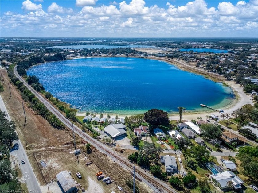 Experience the ultimate lakefront living in Florida with this - photo 43