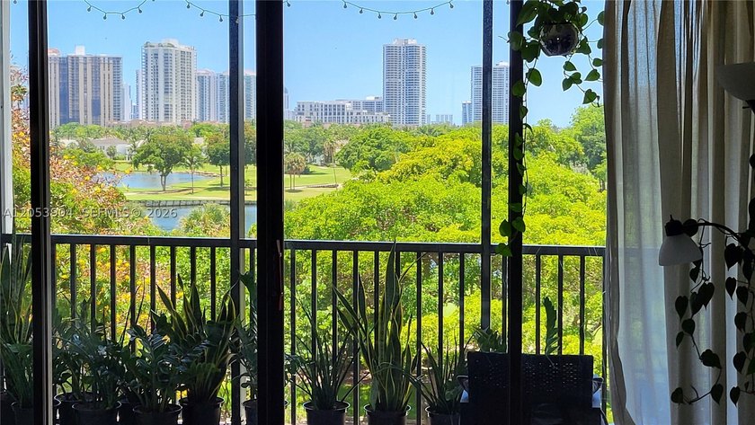 Call this cozy apartment home in a great Aventura location - photo 3