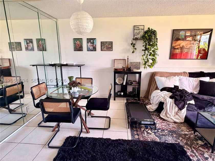 Call this cozy apartment home in a great Aventura location - photo 10