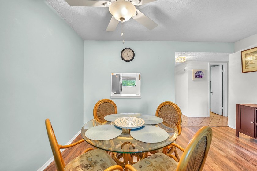 Fully Furnished, move-in ready, turn-key, 2-bedroom, 2-bath - photo 8