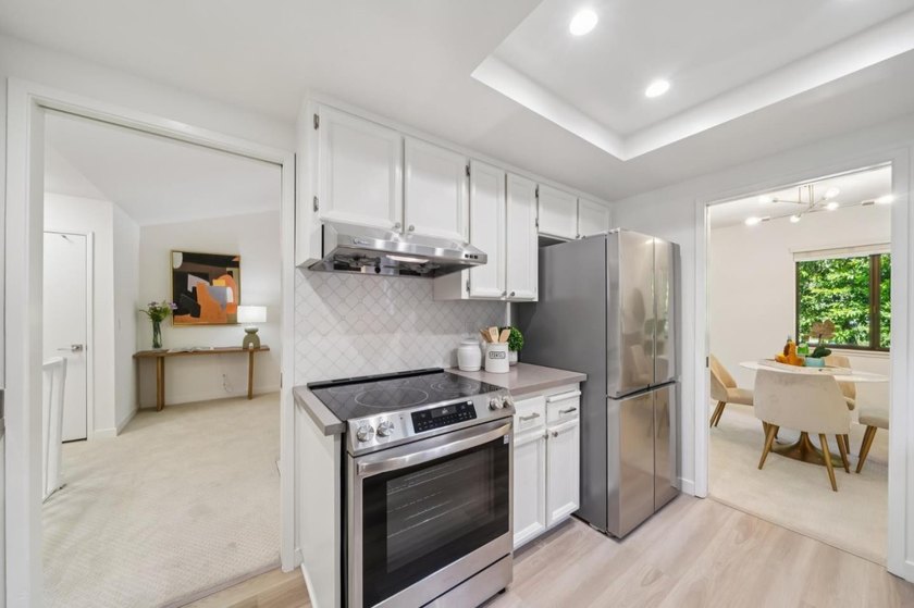Welcome to 18899 Sara Park Circle, nestled in the highly - photo 10