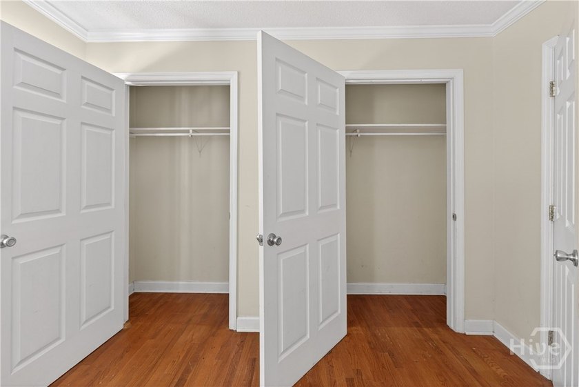 Discover the perfect blend of space and Savannah charm in this - photo 14