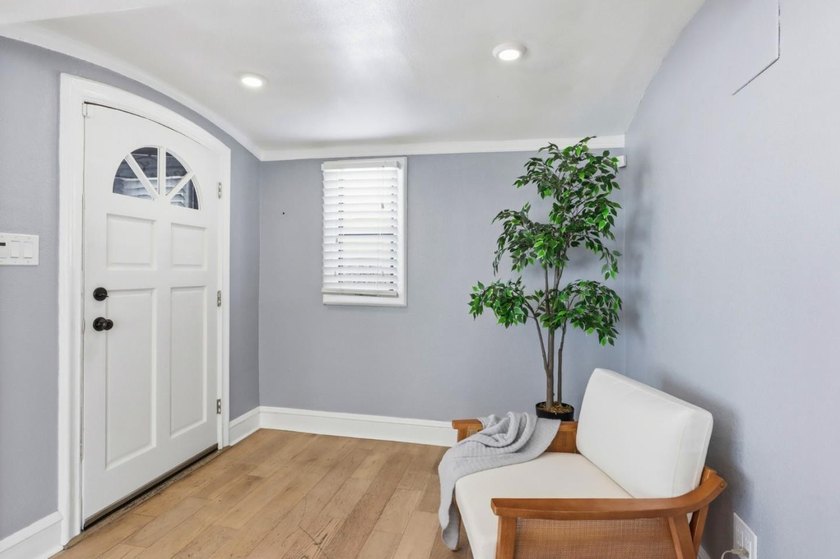 Welcome to this incredible 4 bedroom/3-full bath; 2,139 sq ft - photo 7