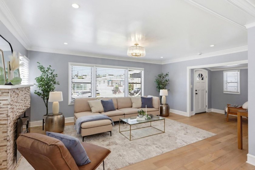 Welcome to this incredible 4 bedroom/3-full bath; 2,139 sq ft - photo 9