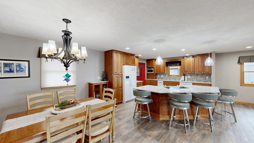 Exquisitely maintained ranch-style home. SOLD - photo 15