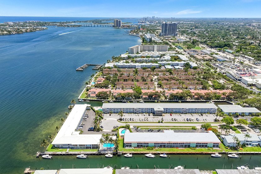 Experience waterfront living in this beautifully updated - photo 2
