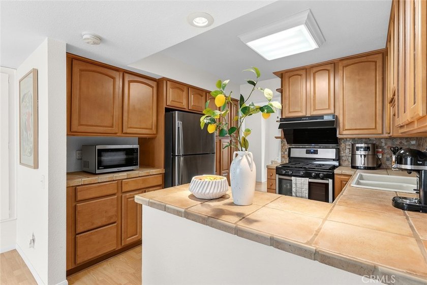 Seller will pay one year of HOA - photo 12