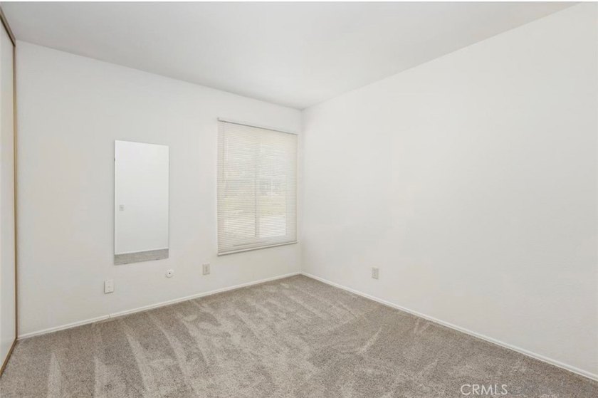 Seller will pay one year of HOA - photo 32