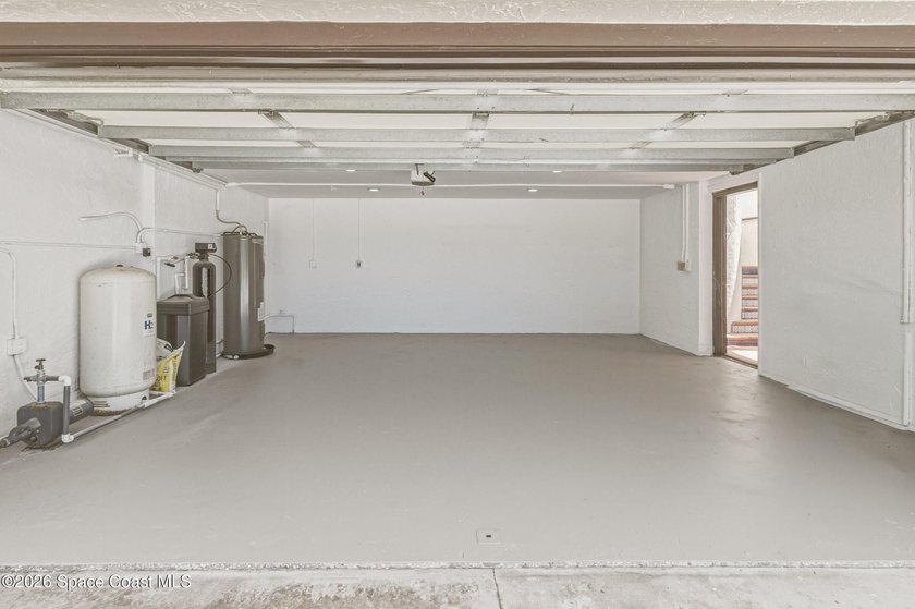 Direct Oceanfront Duplex (1 of 8) CBS Construction Perfect for - photo 35