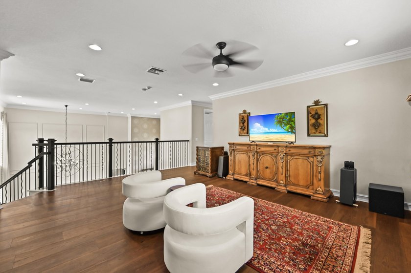 Welcome to this exceptional two-story estate in the exclusive - photo 39