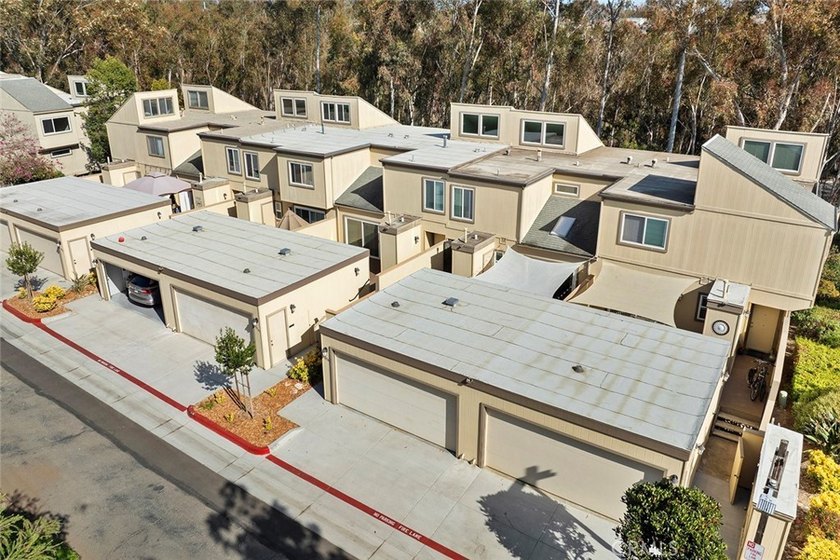 Seller will pay one year of HOA - photo 43