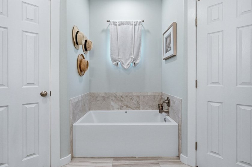This beautifully maintained home has plenty to offer, including - photo 20