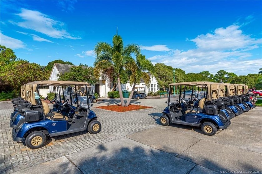This is a spacious two bedroom, two bath Villa with elevator in - photo 48