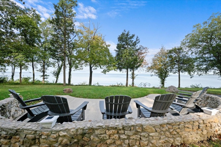 LOCATION!  LOCATION!  LOCATION! Historic Catawba Island SOLD - photo 4