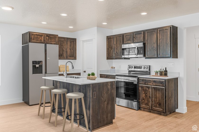 Move in ready! Brand new townhome! Preferred lender incentive - photo 4