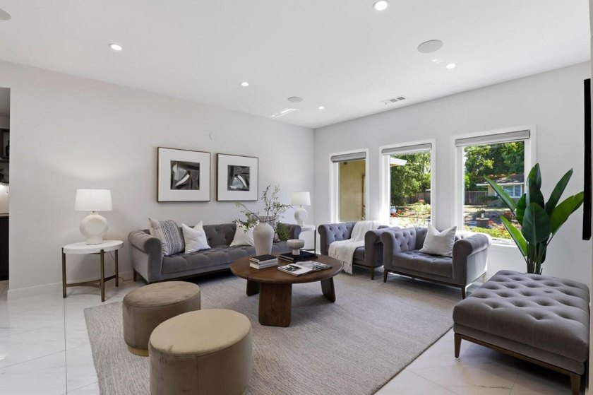 Nestled in the highly sought-after Saratoga Woods neighborhood - photo 7