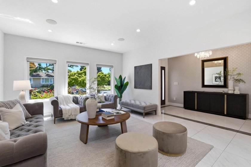 Nestled in the highly sought-after Saratoga Woods neighborhood - photo 9
