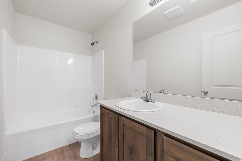 Move in ready! Brand new townhome! Preferred lender incentive - photo 10