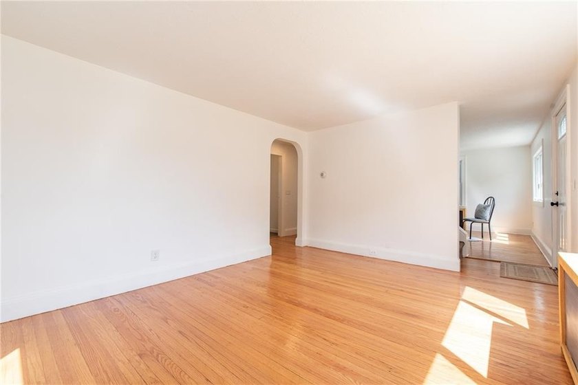 15 Gage Street, Warwick This one is a keeper! Lovely dormered - photo 13