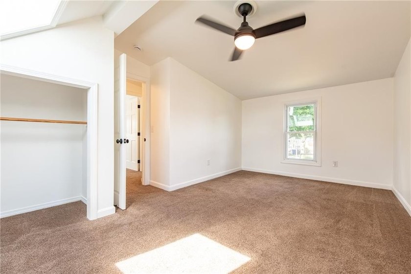 15 Gage Street, Warwick This one is a keeper! Lovely dormered - photo 19
