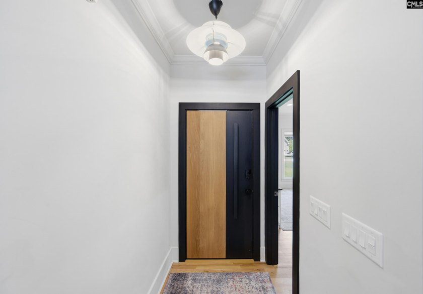 SEE VIRTUAL TOUR. Welcome to 52 Melrose Place in the highly - photo 13