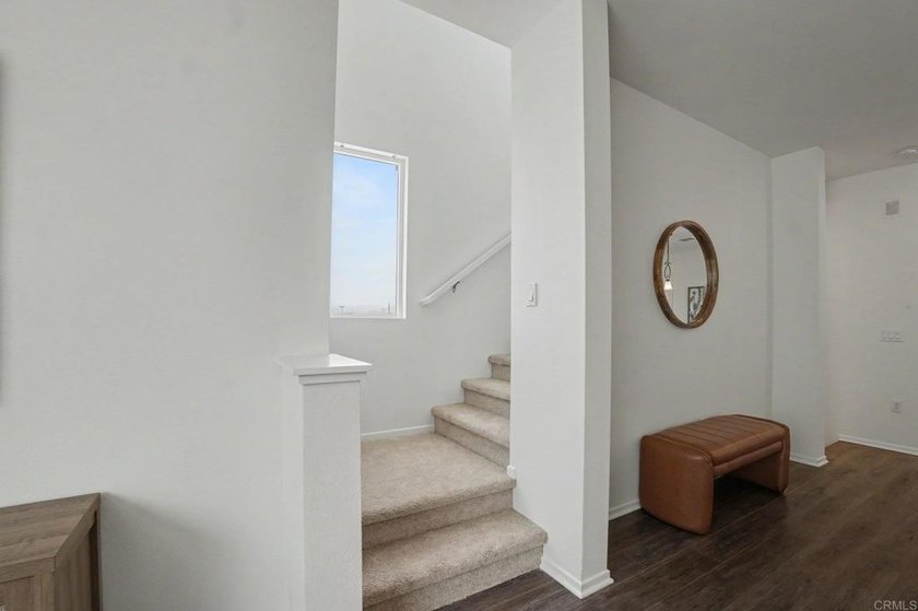 Refreshed &amp; Move-In Ready in Playa Del Sol!Step into this - photo 21