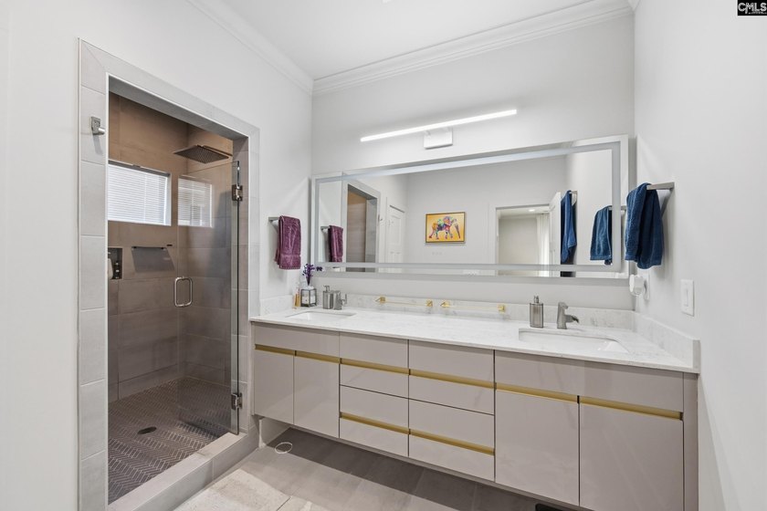SEE VIRTUAL TOUR. Welcome to 52 Melrose Place in the highly - photo 33