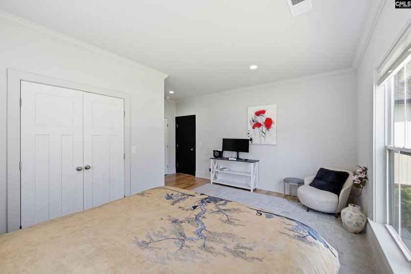 SEE VIRTUAL TOUR. Welcome to 52 Melrose Place in the highly - photo 40