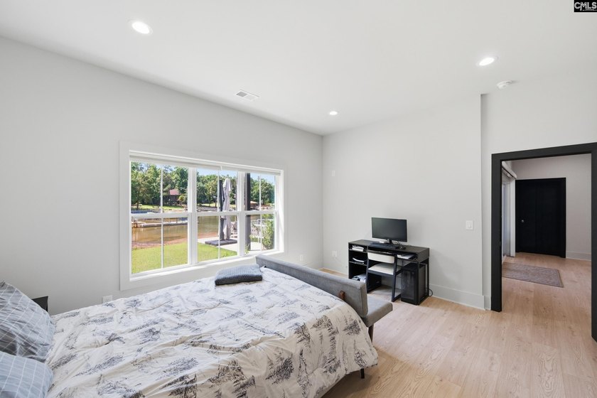 SEE VIRTUAL TOUR. Welcome to 52 Melrose Place in the highly - photo 49