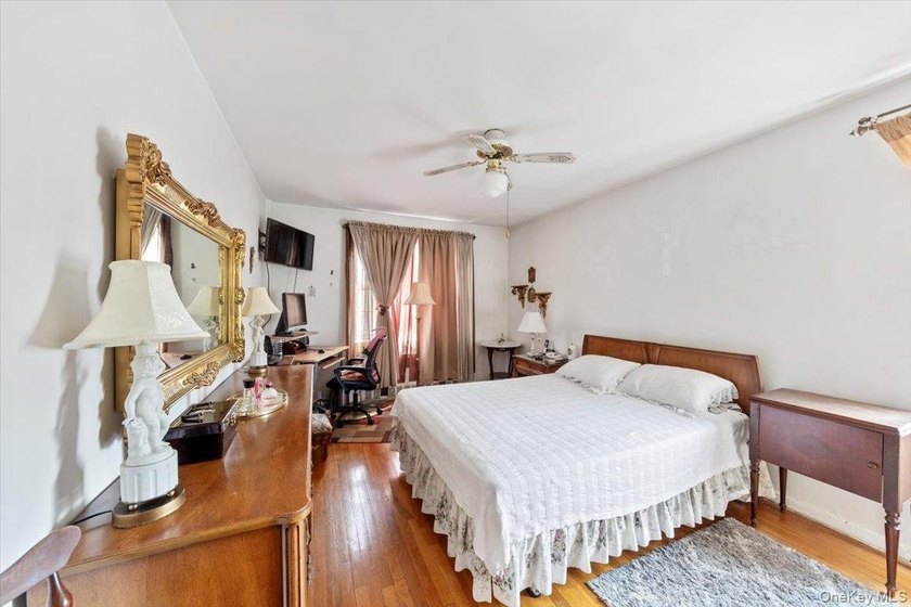 Woodlawn: MOTIVATED SELLER!! One bedroom co-op in immaculate - photo 17