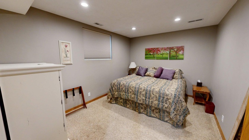 Exquisitely maintained ranch-style home. SOLD - photo 7
