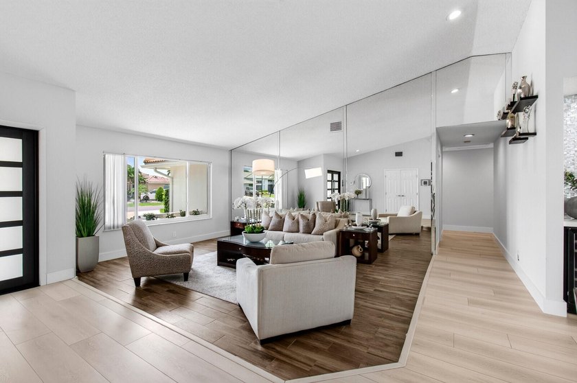 Welcome to Boca Raton's best-kept secret: The Estates Boca Lyons - photo 9