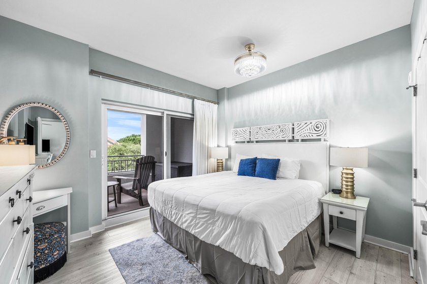 Rarely available in Luau I, this beautifully updated corner-unit - photo 22
